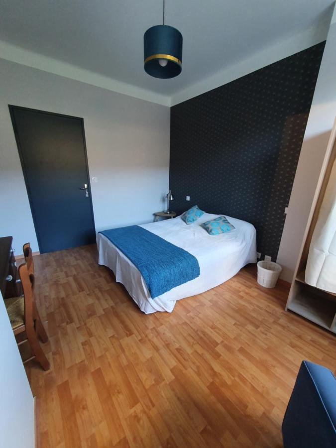 Chambre Privee Du Majestic Saint-Affrique Buitenkant foto